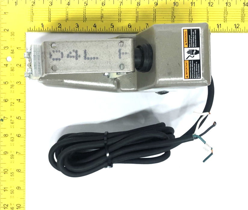 Syntron 115V 60Hz .35AMP F-T0-C Magnetic Feeder 195252-E NOS