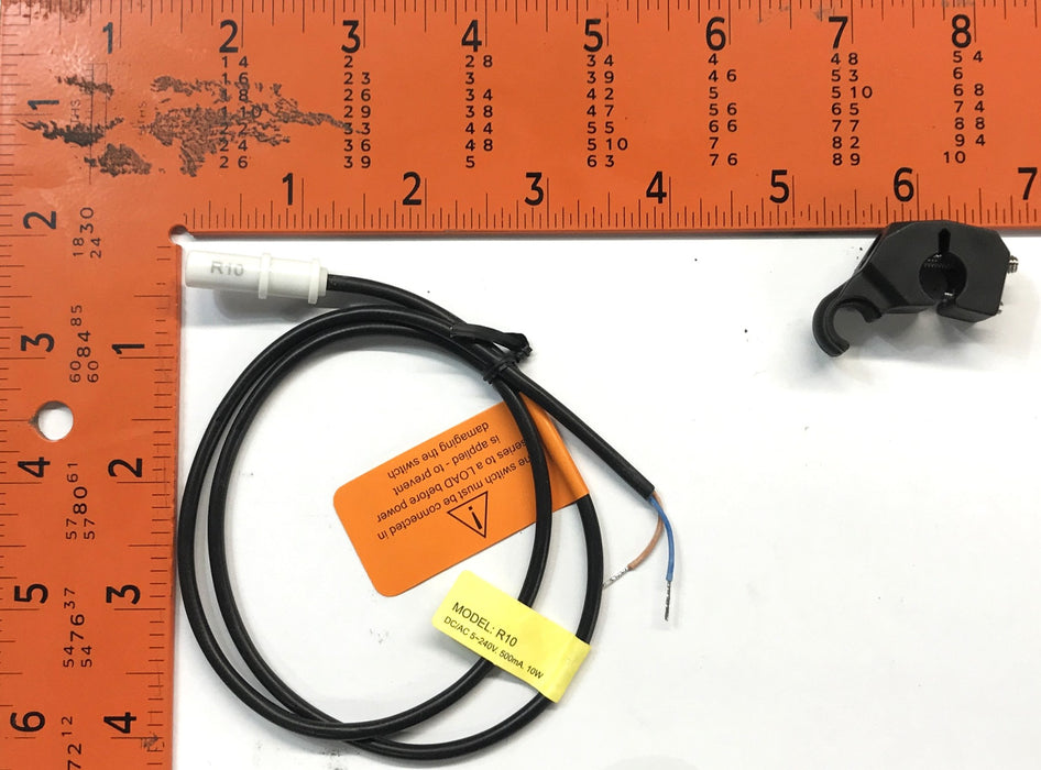 Unbranded Miniature Reed Switch With Clip R10 NOS