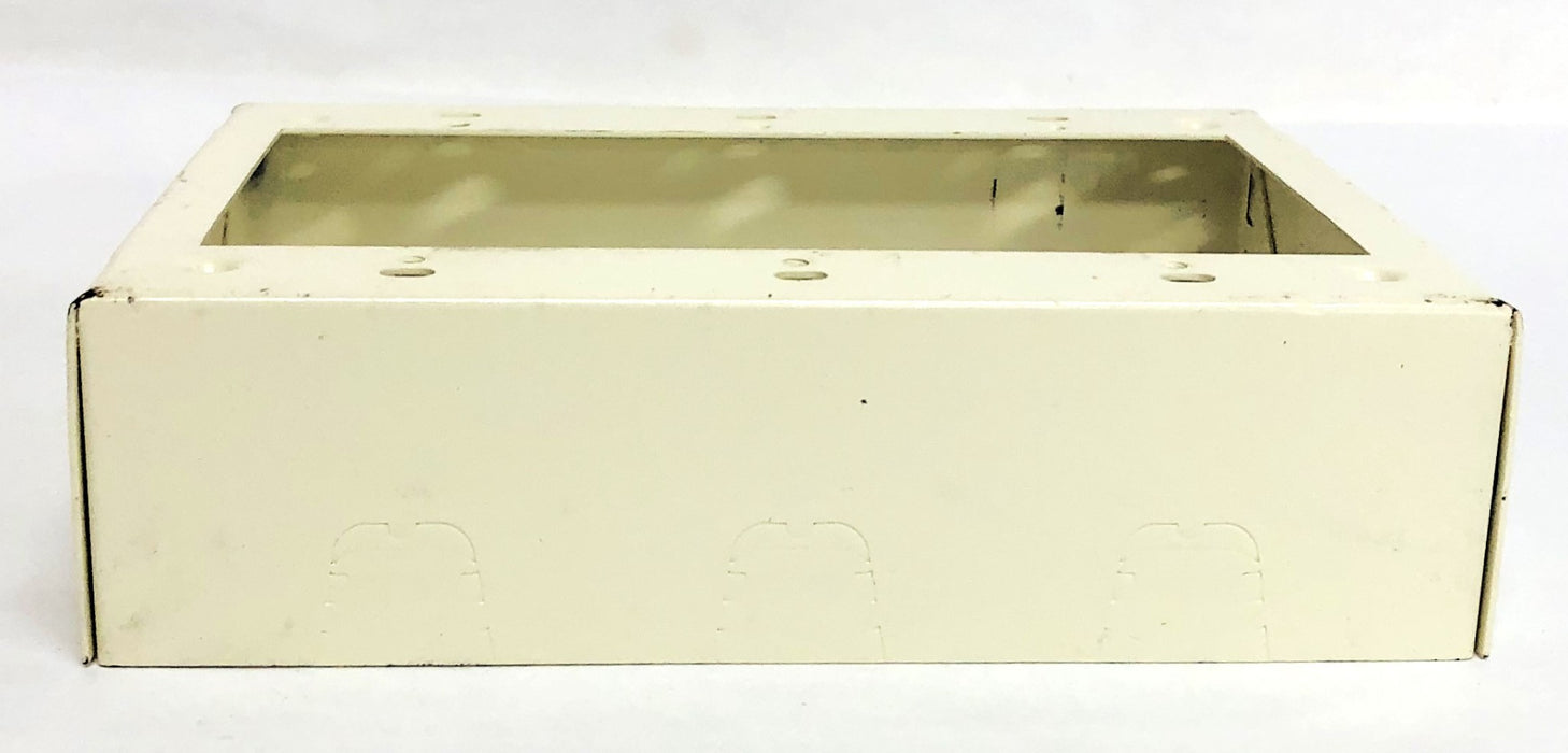 Legrand Wiremold Ivory Switch And Receptacle Box V5748-3 NOS