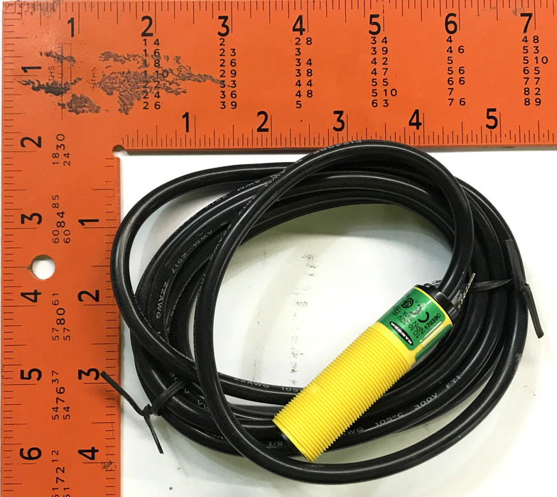 BANNER Photoelectric Switch Sensor 28940 NOS