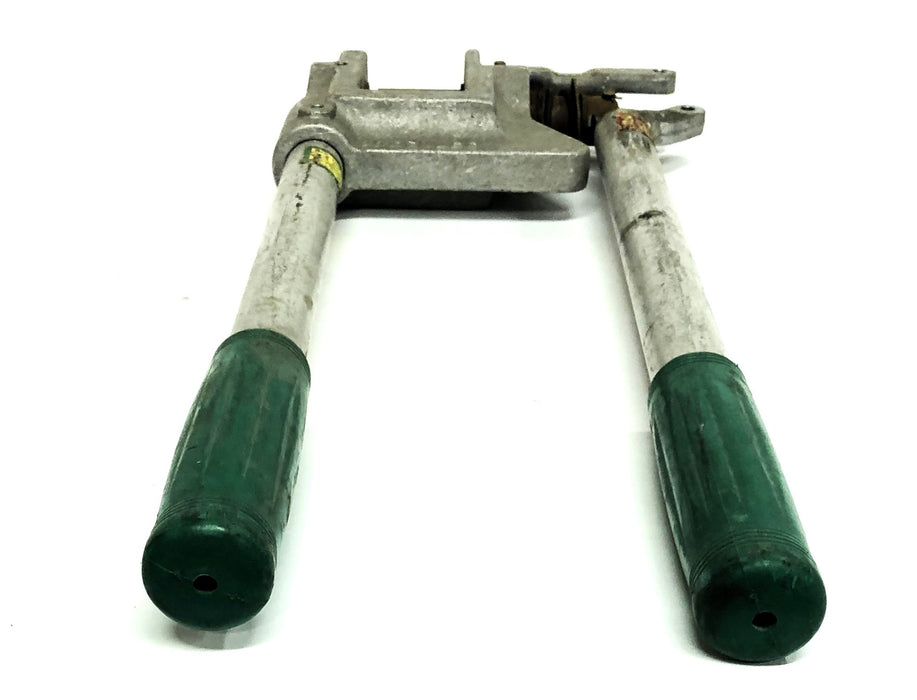 Greenlee Flex-Grip 1-5/8 Inch C-Frame Stud Punch 709 USED