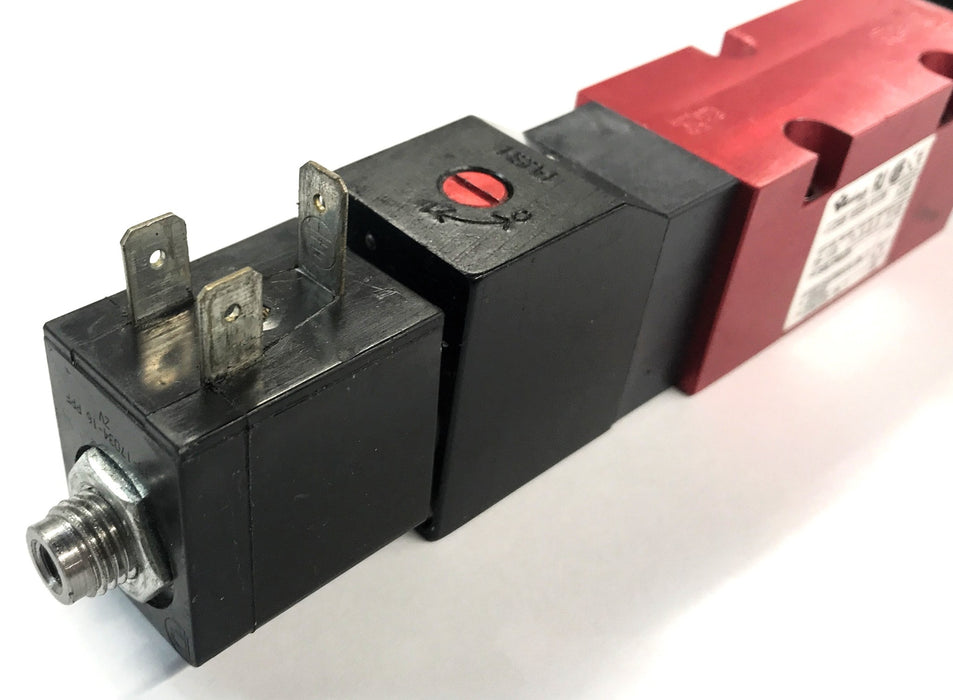 VERSA Pneumatic Directional Valve CXX-4333-A120 NOS
