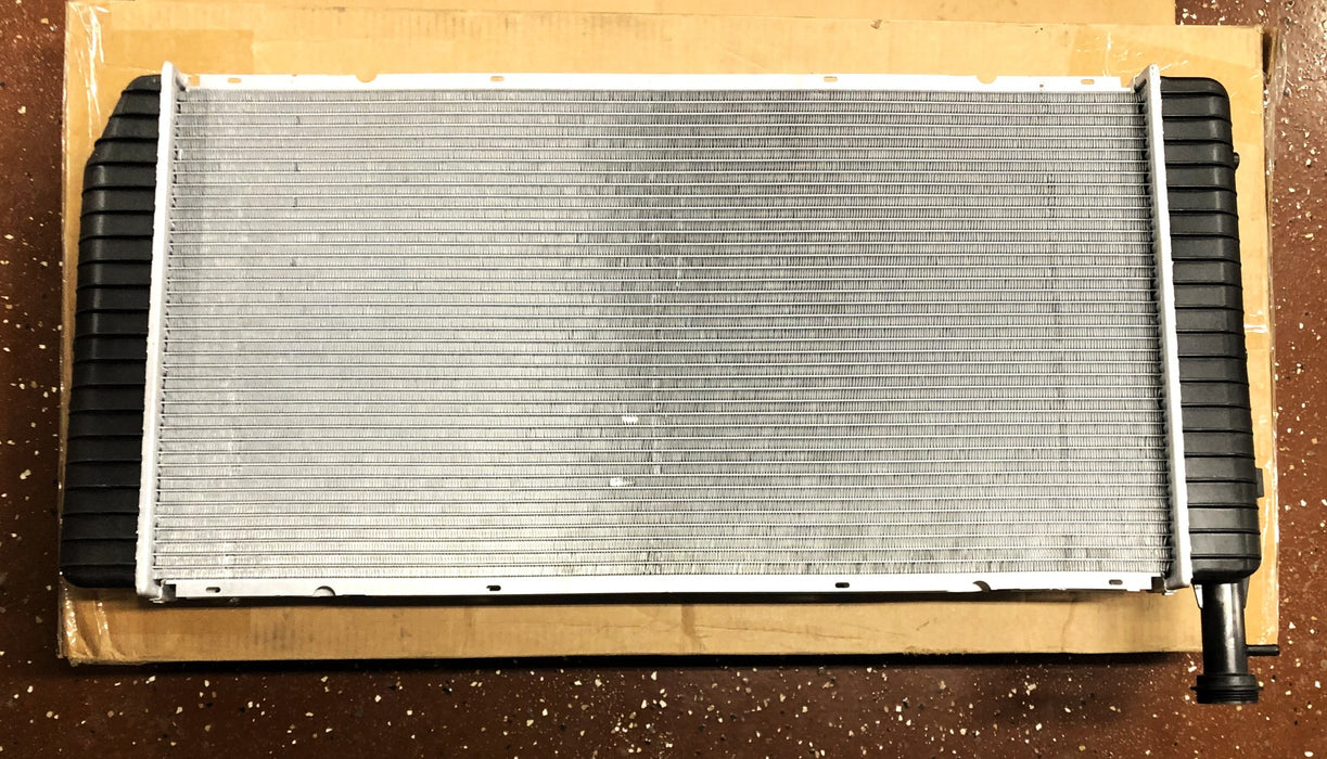 GM Radiator 84462084 NOS