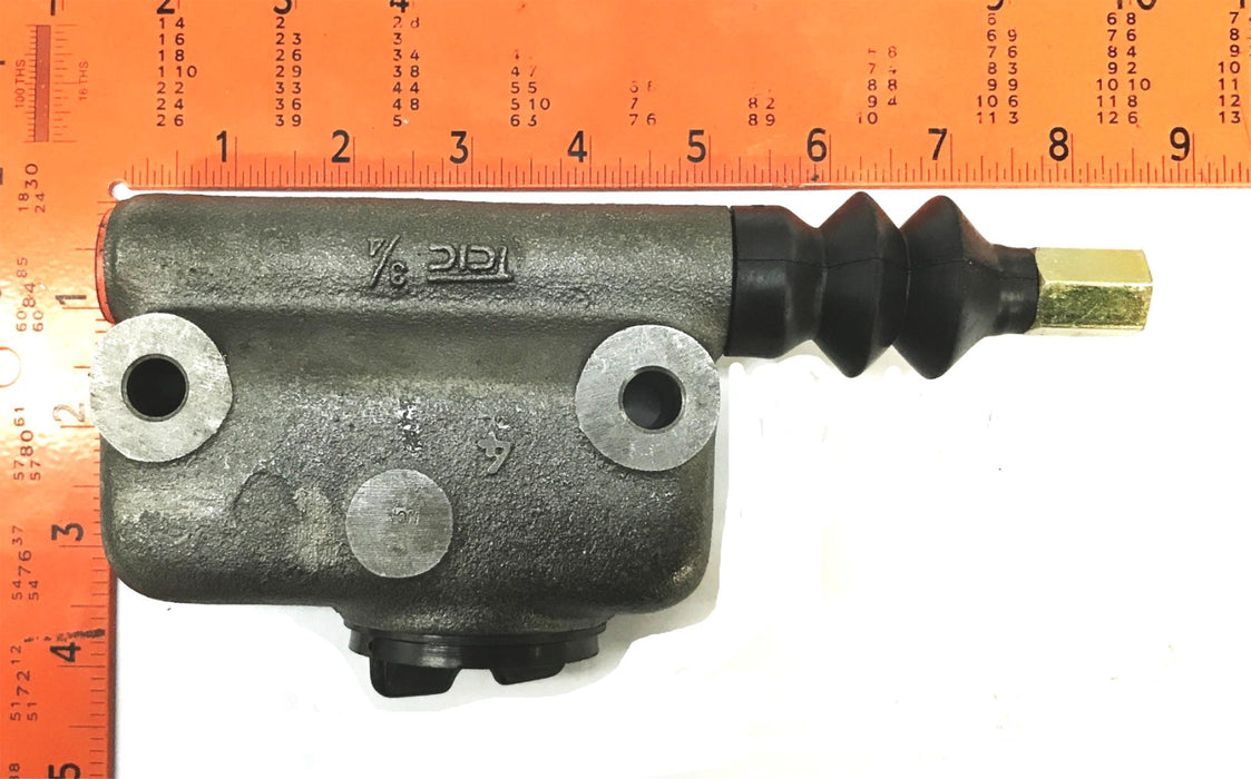 Total Source Forklift Master Cylinder LP605-1024 NOS