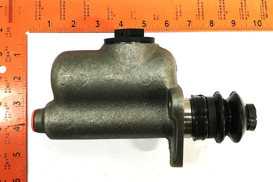 Total Source Forklift Master Cylinder LP605-1022 NOS