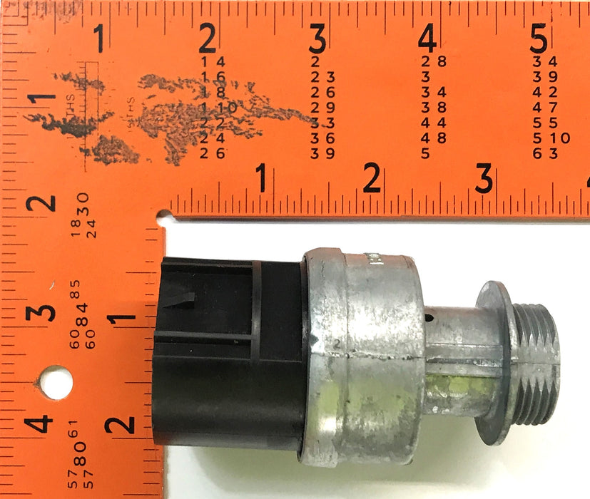 International Ignition Switch Assembly 3545580C1 NOS