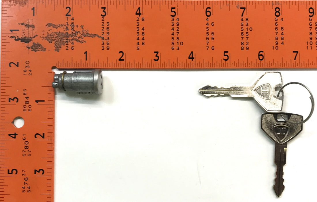 International Ignition Cylinder Lock With Keys 2586998C91 NOS