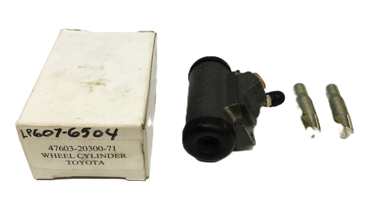 Toyota Right Hand Wheel Cylinder 47603-20300-71 LP607-6504 (607-6504) NOS