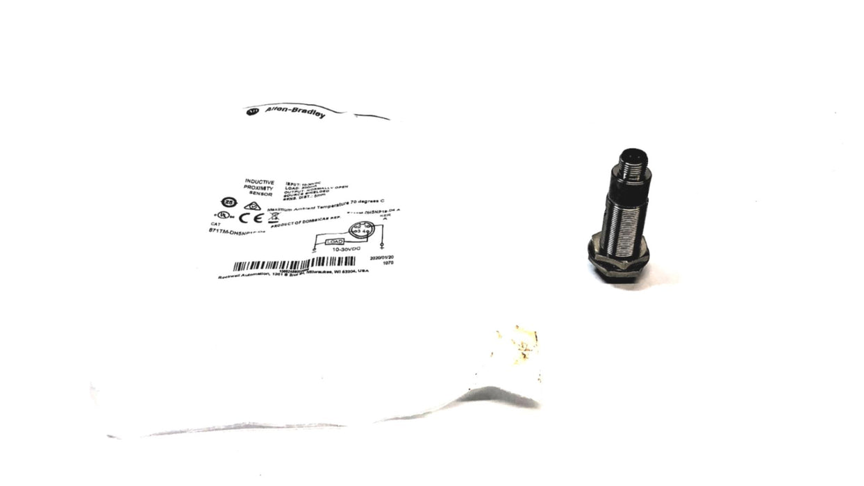 Allen-Bradley Series A 10-30VDC Inductive Proximity Sensor 871TM-DH5NP18-D4 NOS