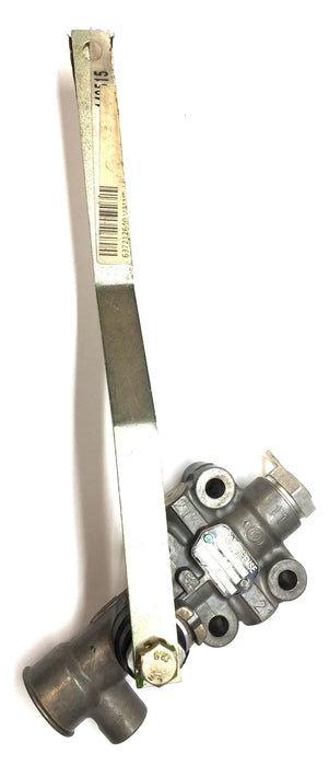 Knorr-Bremse Leveling Valve SV1385 (S70243/-DGS) NOS