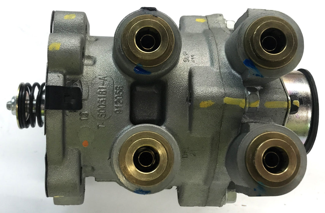 Bendix Dual Circuit Foot Brake Valve 800646 NOS