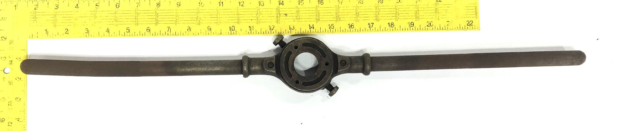 Unbranded Vintage 1.19X2.02 Inch ID 2.76 Inch OD Pipe Threader 27 Inch USED