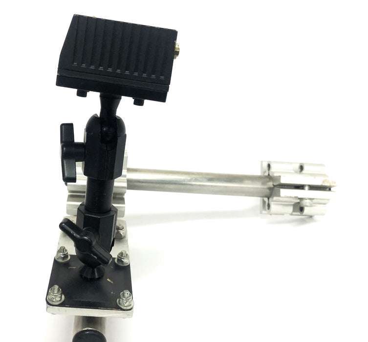 Microscan Mounted 10-28VDC 3 WATTS MAX MS-820 Barcode Scanner FIS-0820-0003 USED