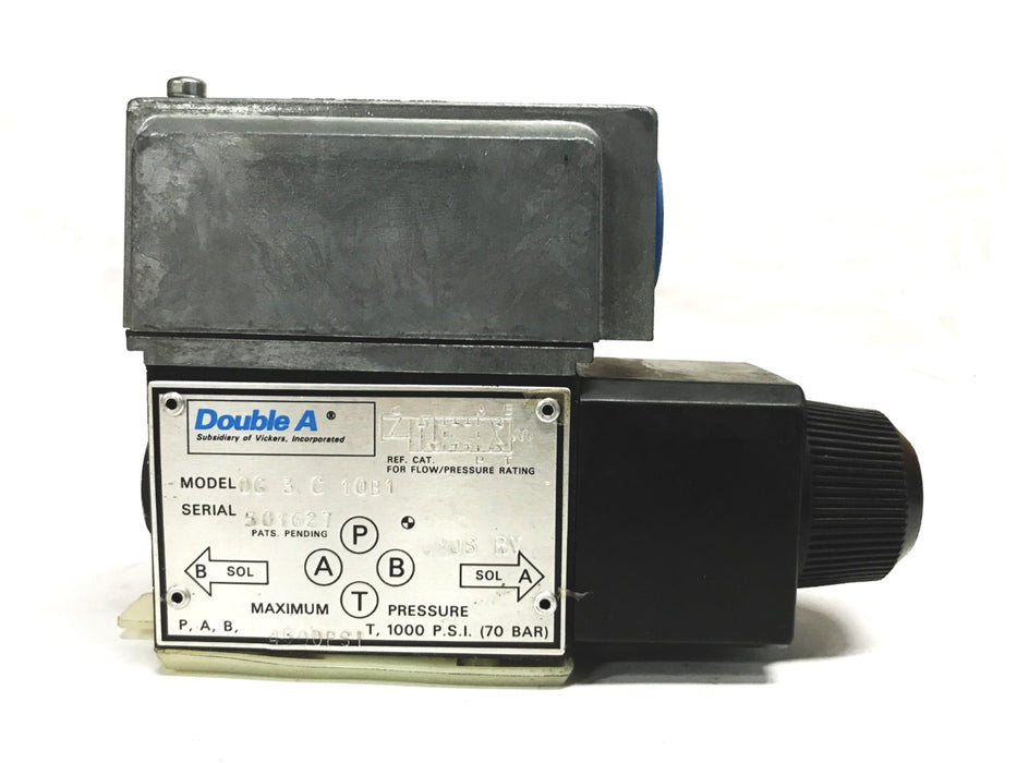 Double A Solenoid Operated Directional Control Valve QG-3-C-10B1 NOS