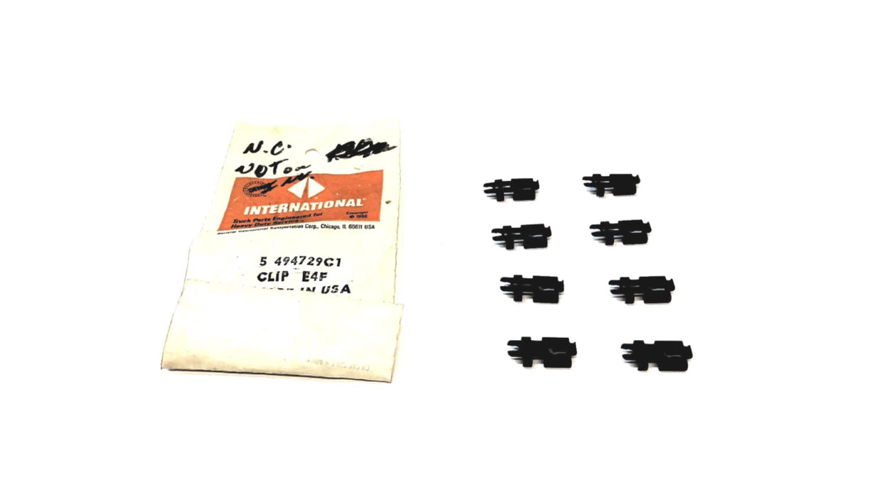 International E4F Clip 494729C1 [Lot of 8] NOS