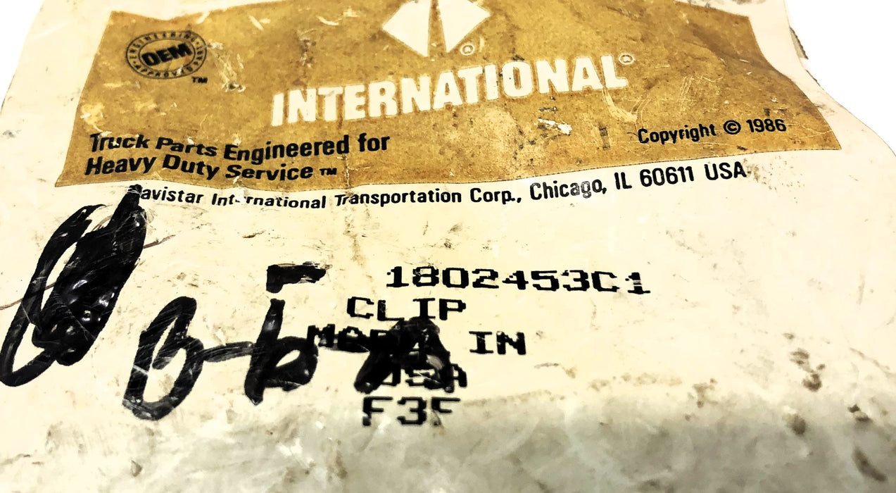 International Oil Level Gauge Tube Clip 1802453C1 [Lot of 10] NOS