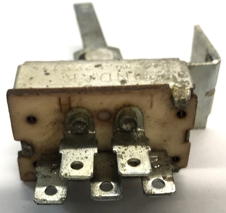 International Switch Single Gang Heater 472253C1 USED