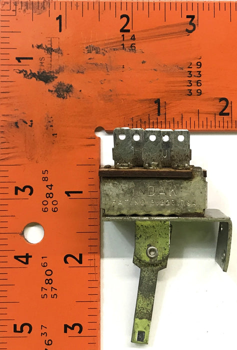 International Switch Single Gang Heater 472253C1 USED