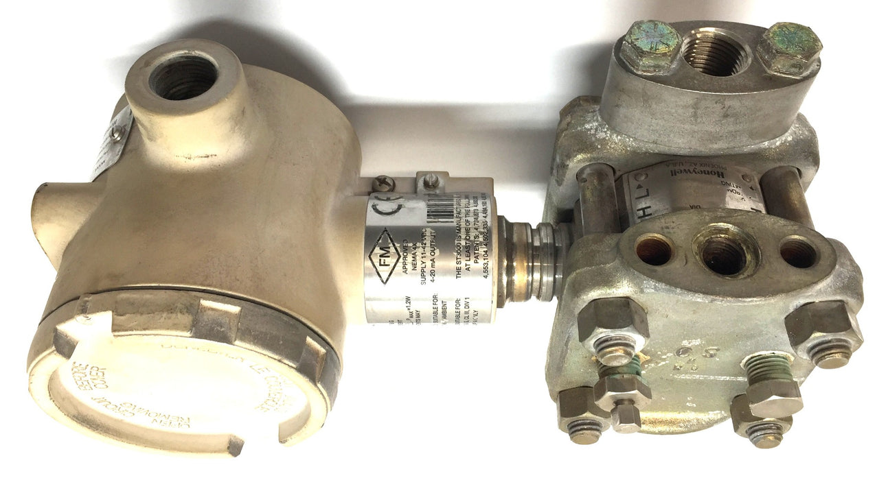 Honeywell Smart Pressure Transmitter Assembly ST3000 (STD120-A1A) USED