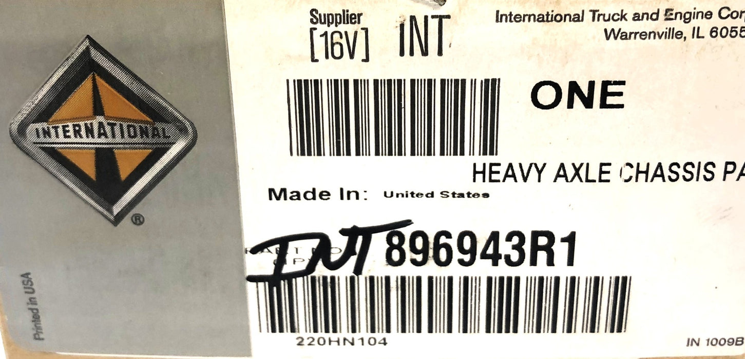 International Axle Nut 896943R1 NOS