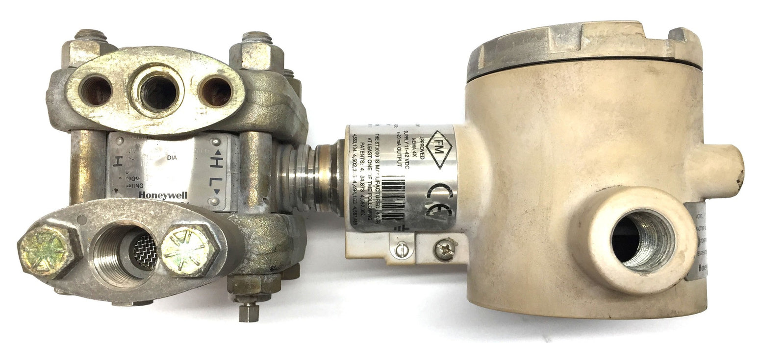 Honeywell Smart Pressure Transmitter Assembly ST3000 (STD120-A1A) USED