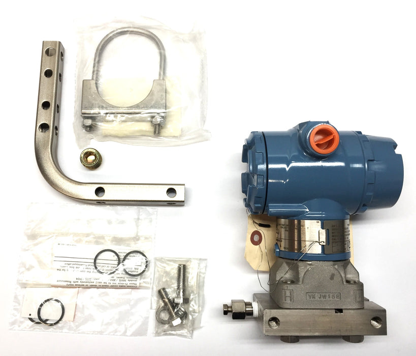 Rosemount 3051C Pressure Transmitter w/Hardware 3051CD2F04B2AM5K5H4RL6Q4Q8 NOS