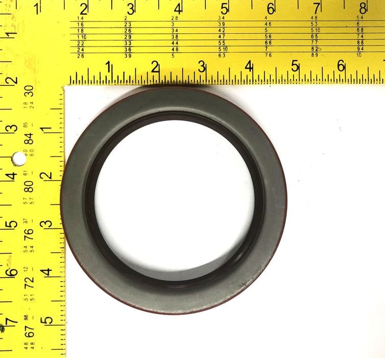 Total Source Oil Seal HY2035568 [Lot of 2] NOS