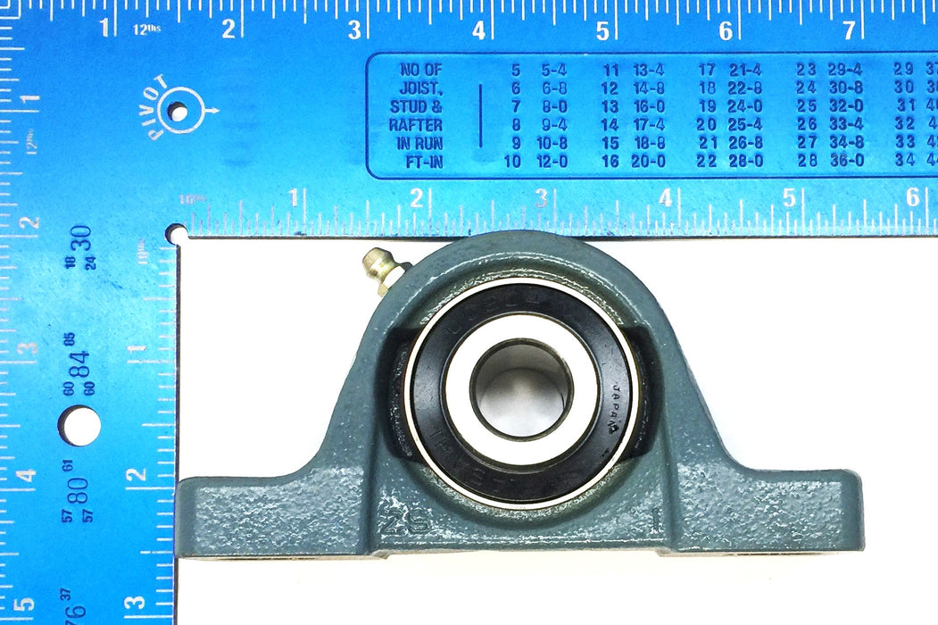 AMI Pillow Block Bearing Assembly UCP203 (UC203/UC204) NOS