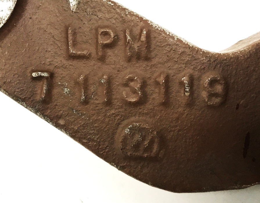 LPM Forklift Axle Steering Knuckle 7113119 (129091) NOS