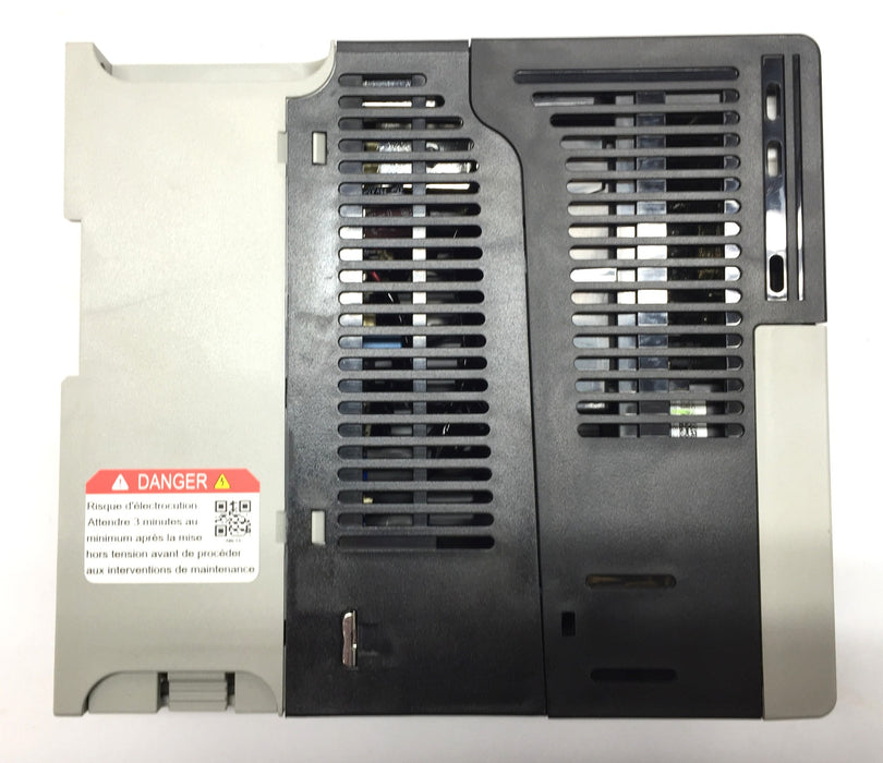 Allen-Bradley PowerFlex 527 0.75kW/1Hp AC Drive 25C-D2P3N104 NOS