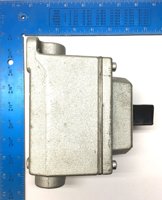 Crouse-Hinds Front Operated Push Button Cover Assembly DS429D M4 NOS