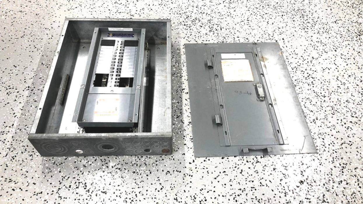 Square D Panel Board W/ Enclosure NQOD430L100CU USED