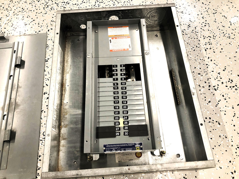 Square D Panel Board W/ Enclosure NQOD430L100CU USED