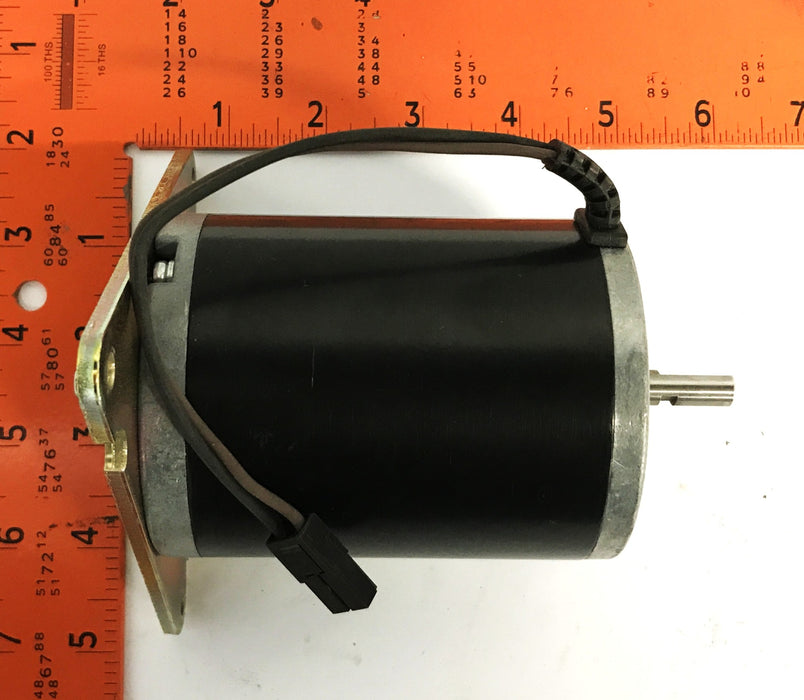 New Flyer 24 Volt Magnet Brushed DC Motor 6335020 NOS