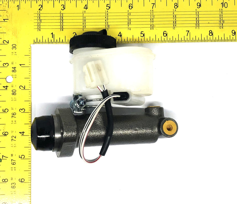 Total Source 7/8 Inch Bore Master Cylinder For Forklift CT93146-02500 NOS