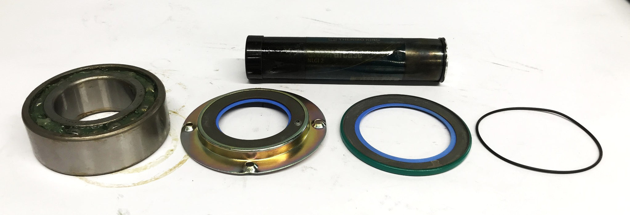 Thermo King Bearing and Seal Assembly 700105TKA NOS