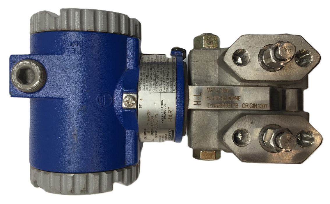 Invensys Systems Foxboro Pressure Transmitter IDP10-T22A21F-L1T USED
