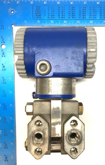 Invensys Systems Foxboro Pressure Transmitter IDP10-T22A21F-L1T USED