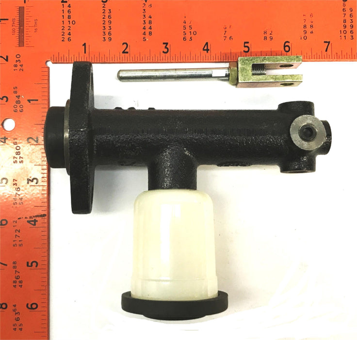 CKM Forklift 1/8 inch Master Cylinder 33B NOS