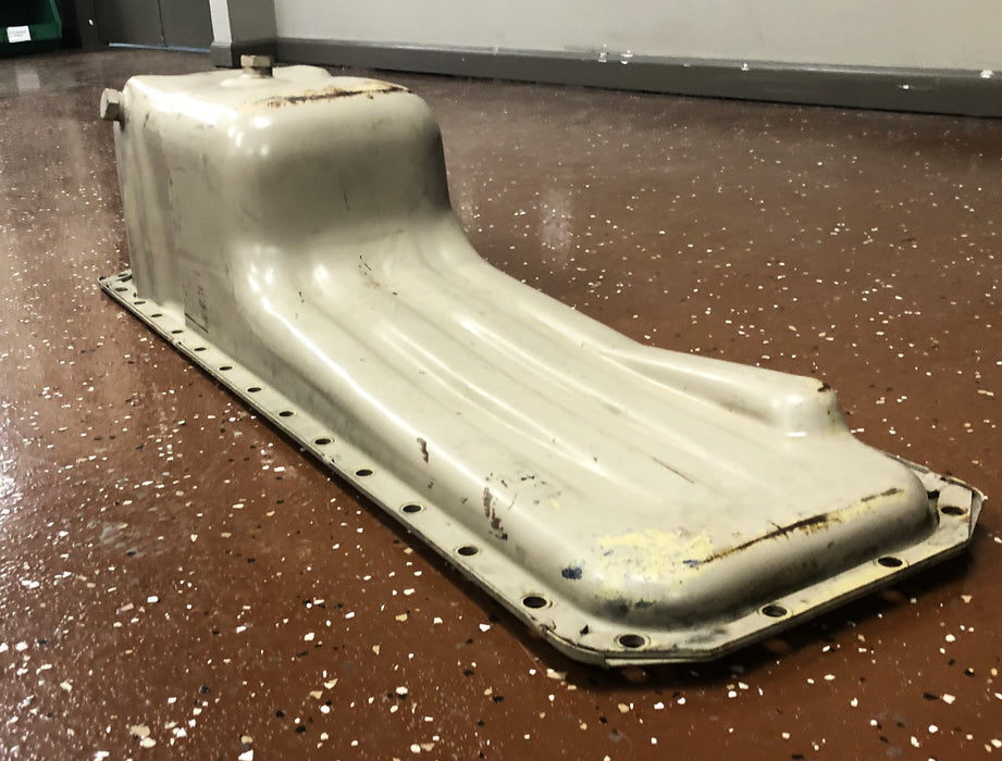 Cummins Oil Pan Y3882352SUWZ (02C 00B) NOS