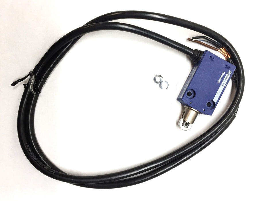 Telemecanique Limit Switch Sensor XCMN2102L1 NOS