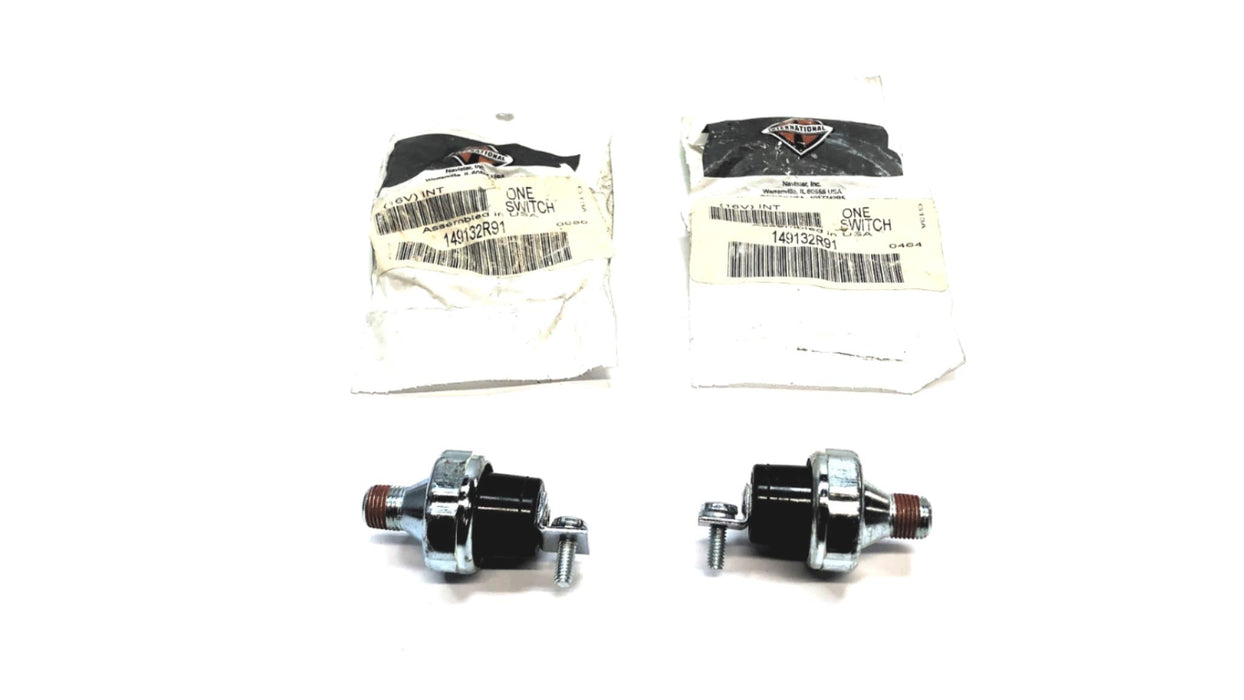 International Oil Pressure Switch 149132R91 [Lot of 2] NOS