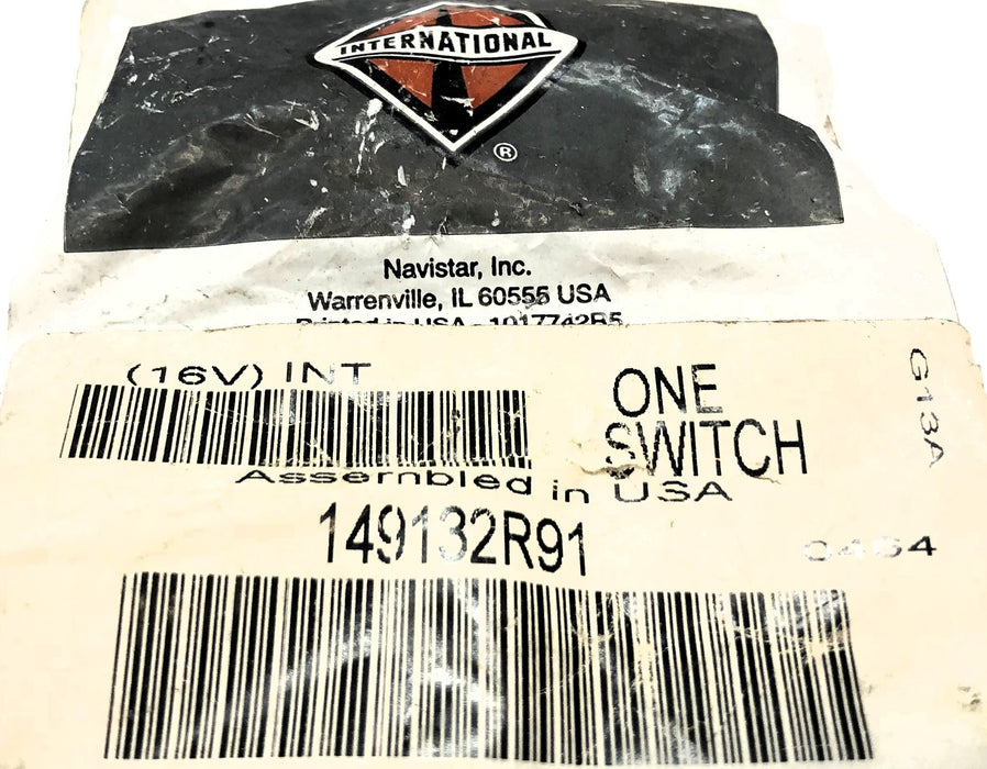 International Oil Pressure Switch 149132R91 [Lot of 2] NOS