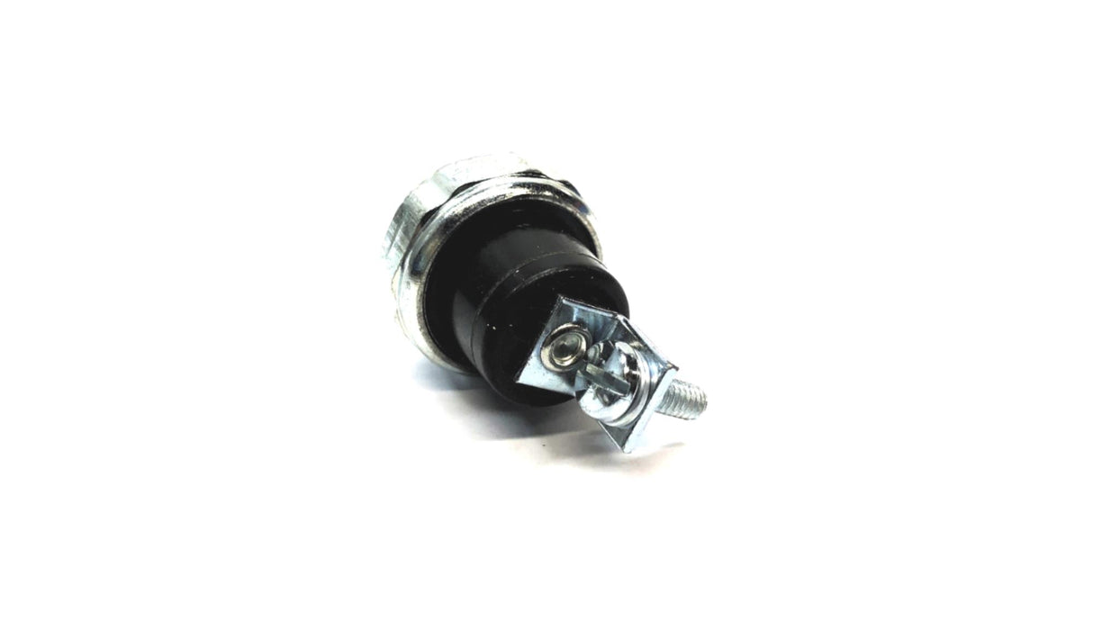 International Oil Pressure Switch 149132R91 [Lot of 2] NOS