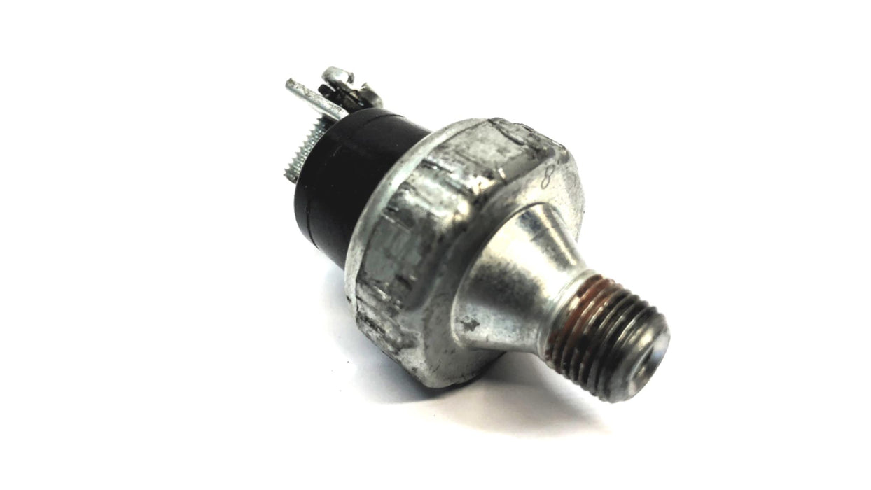 International Oil Pressure Switch 149132R91 USED