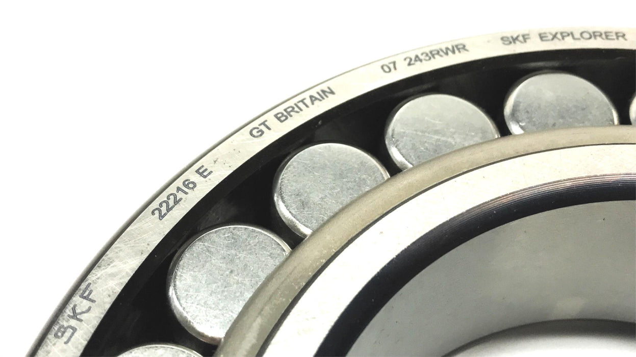 SKF Spherical Roller Bearing 22216E NOS