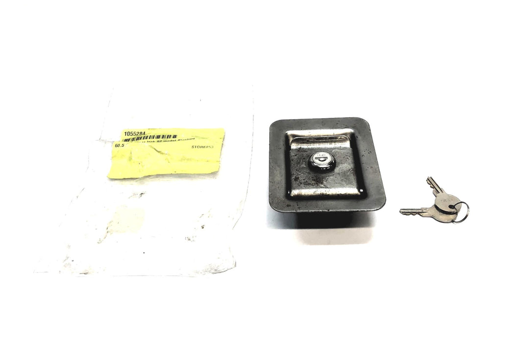 Unbranded Battery Door Lock With Key For Bluebird 1055284 NOS