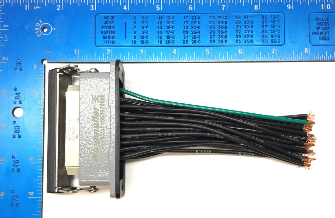 ITC 12-Zone/24-Pin Mold Power Connector MPC-12 NOS