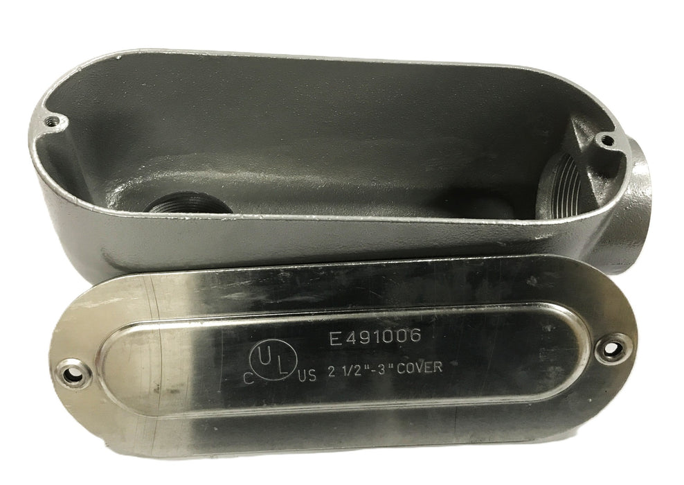 Unbranded 2-1/2 inch Conduit Body and Cover E491006 NOS