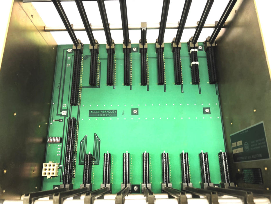 Allen-Bradley 8-Slot Card Chassis Series A 1771-AB 636009-90C USED